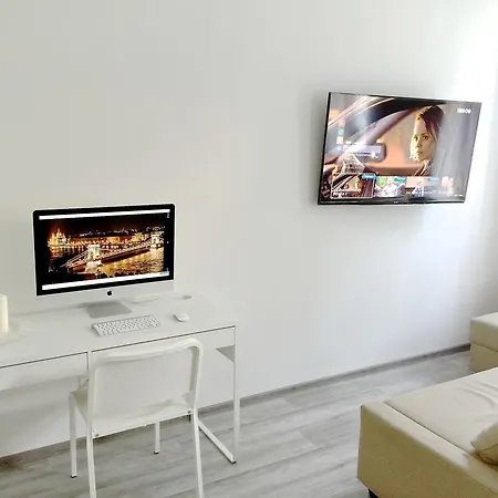 Apartment Elizabeth Boulevard