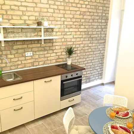Apartment Elizabeth Boulevard *