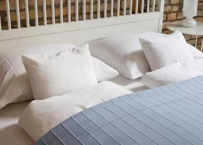 Elizabeth Boulevard *